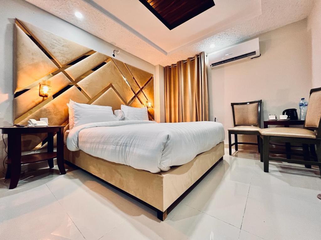 Shelton Suites Bhurban Exterior foto